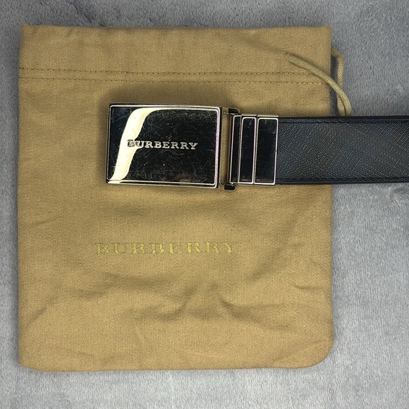 🔥🔥🔥Burberry Black Reversible Leather Belt Size: 40/100🔥🔥🔥 - Picture 5 of 9